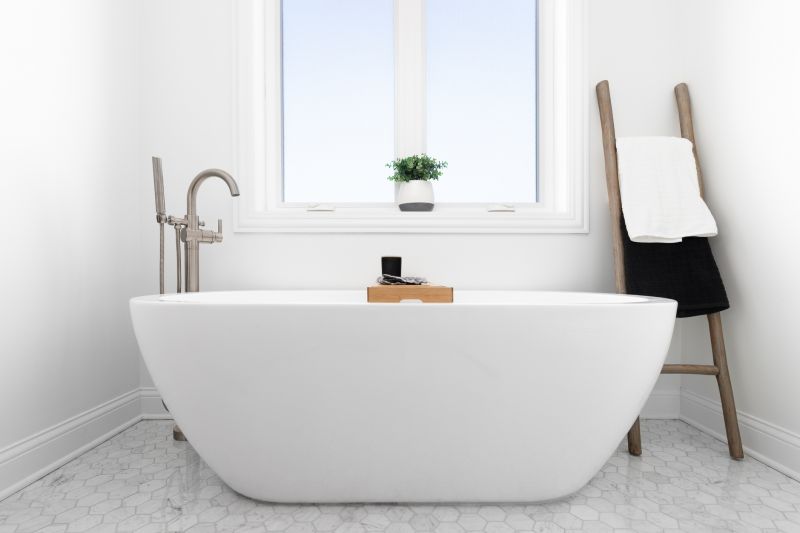 Spa-Style Freestanding Tub